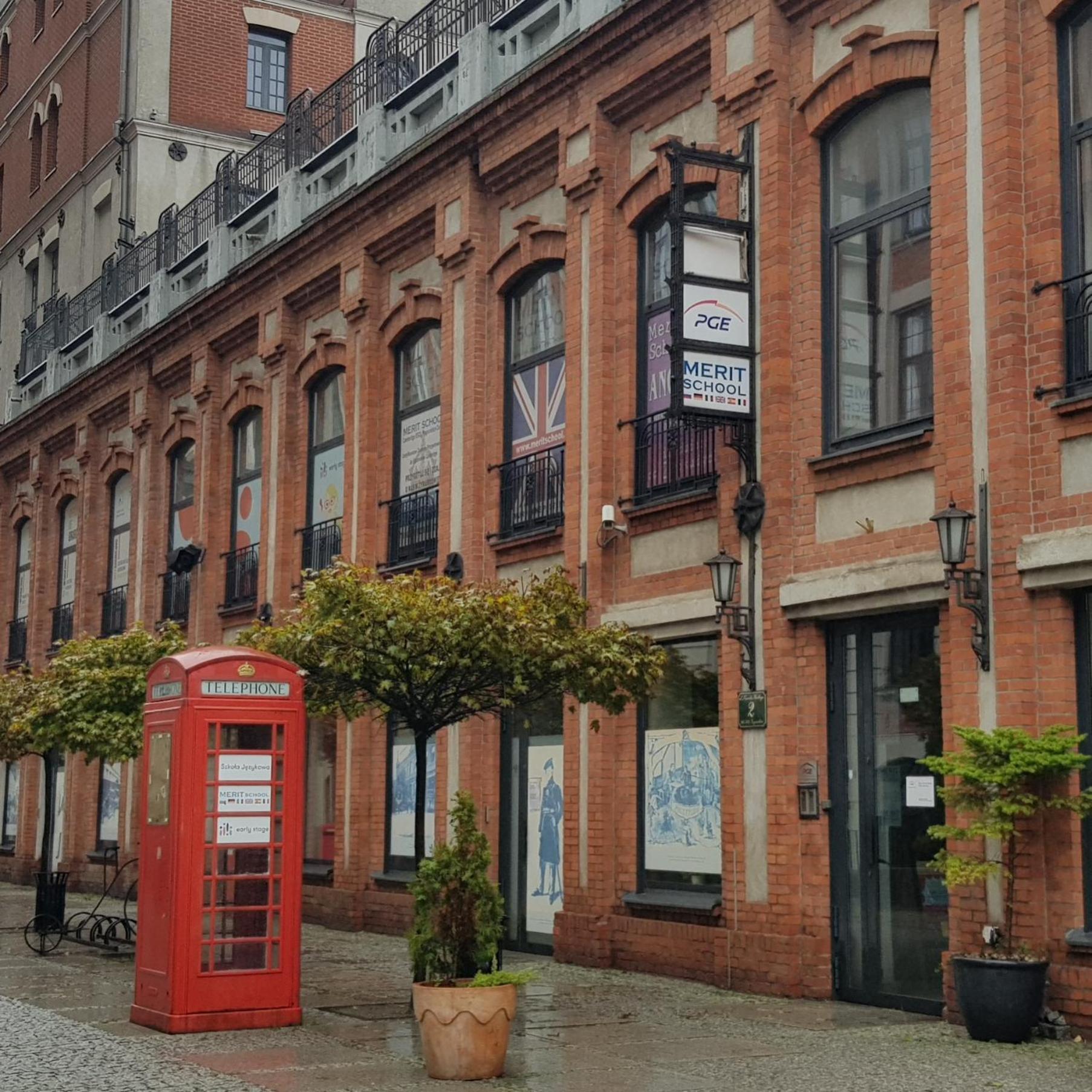 Apartmán Loft Hiellego Zyrardow Exteriér fotografie
